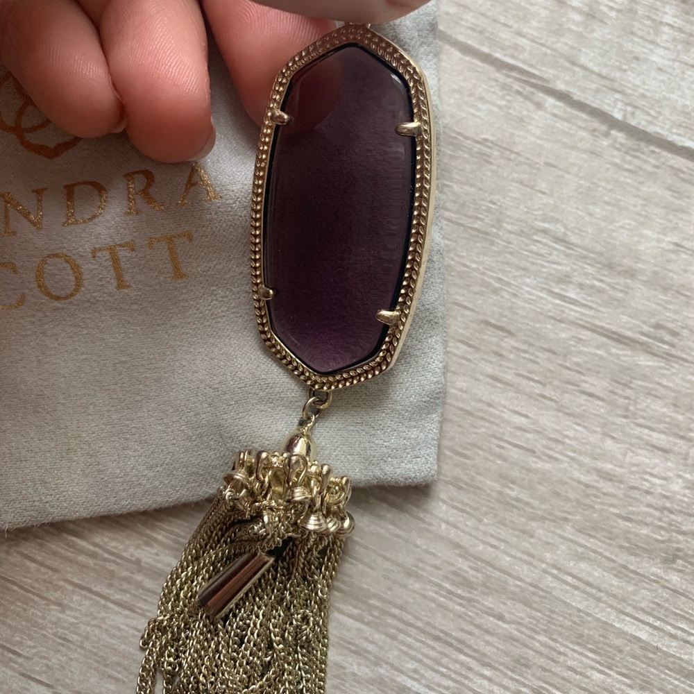 Kendra Scott Pendant Necklace - Picture 2 of 4